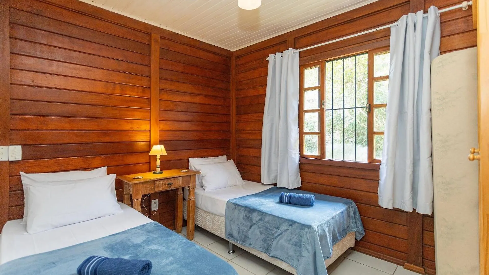 Casa Encantadora Em Geriba | Bzr13 Armacao dos Buzios Brazil